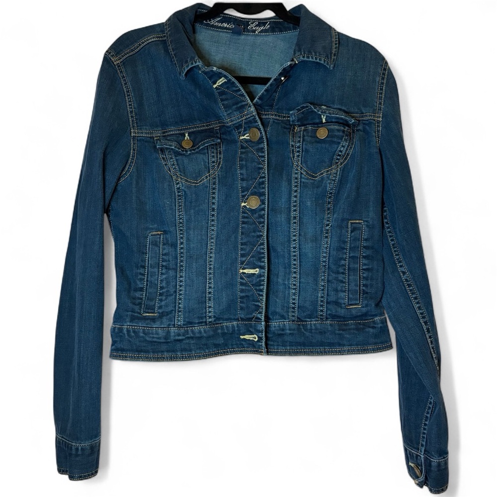 American Eagle Outfitters Women’s Large Dark Blue Button Down Jean Jacket